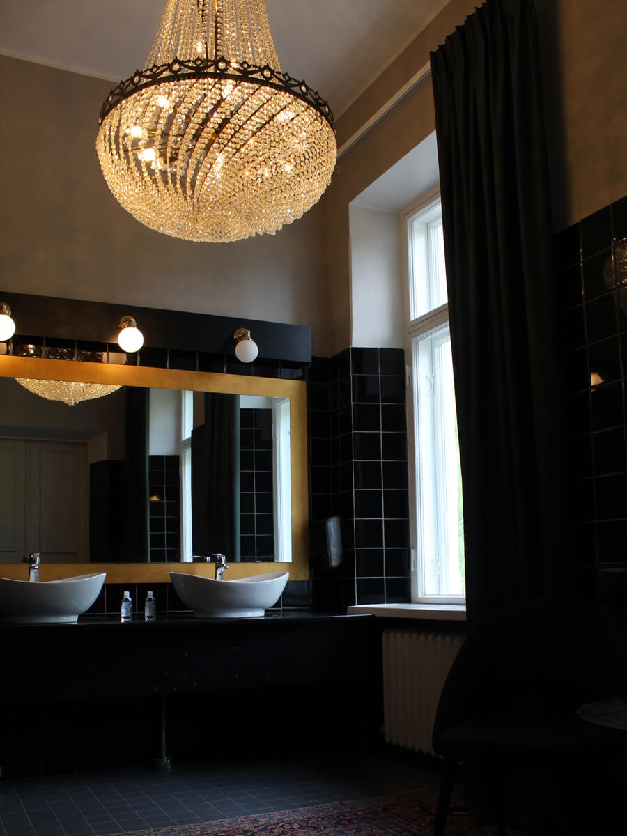 Bathrooms With Hotel Luxury